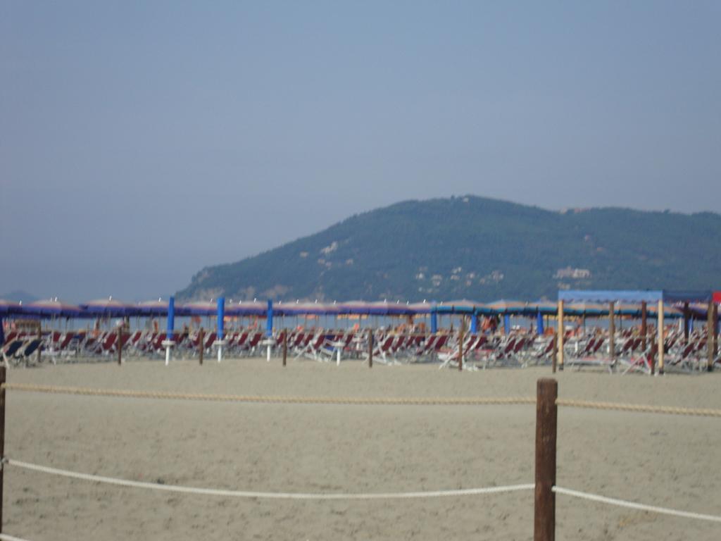 Appartamento Marina Marina Di Carrara Ruang foto