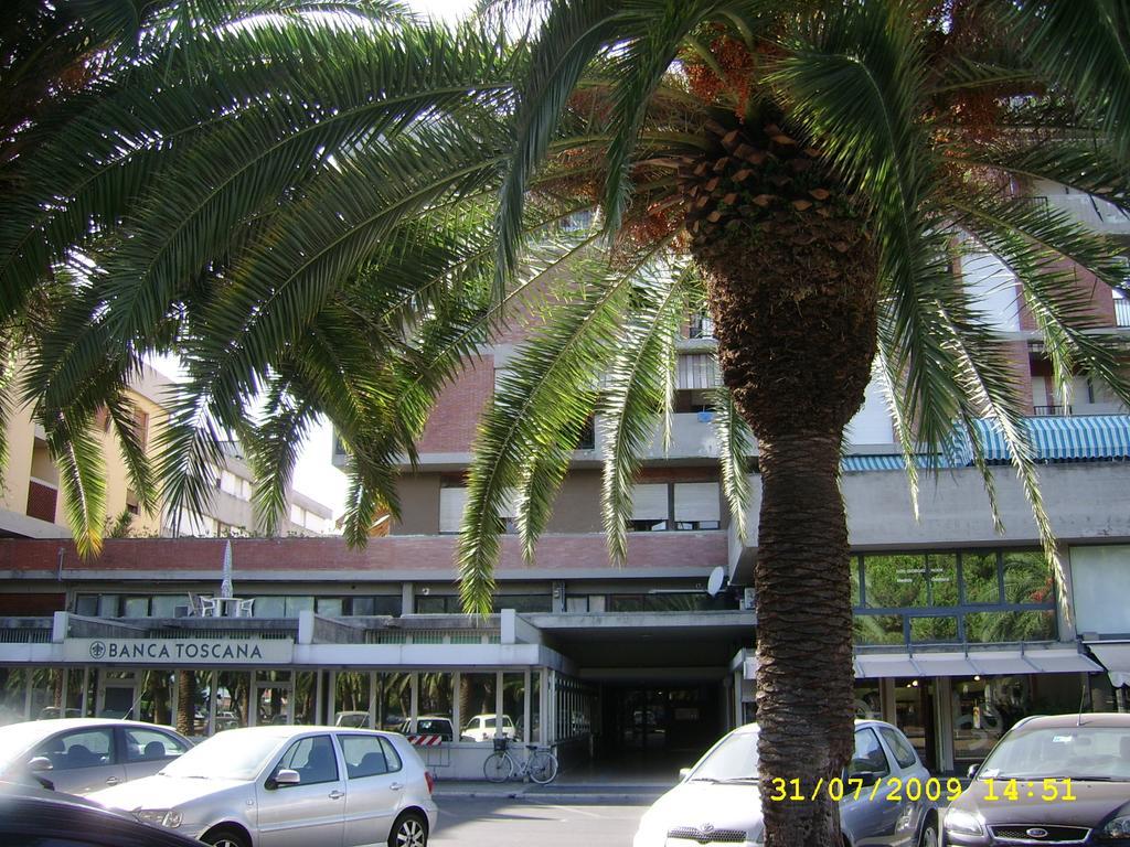 Appartamento Marina Marina Di Carrara Ruang foto
