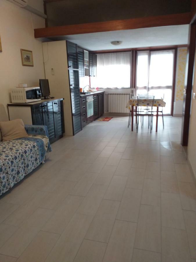 Appartamento Marina Marina Di Carrara Bagian luar foto